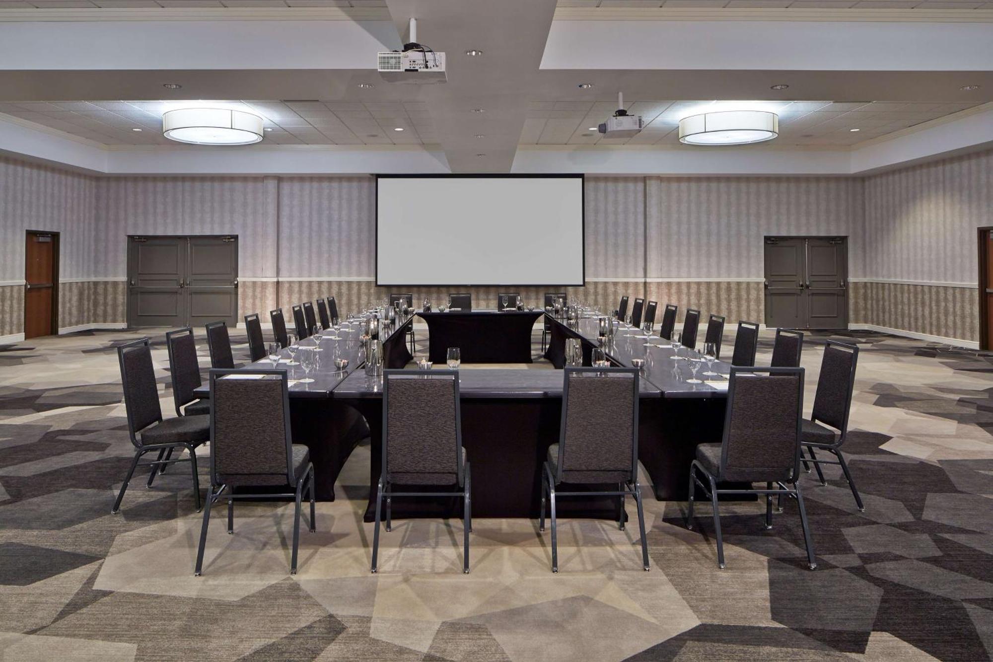 Hotel Doubletree By Hilton Atlanta Perimeter Dunwoody Exterior foto