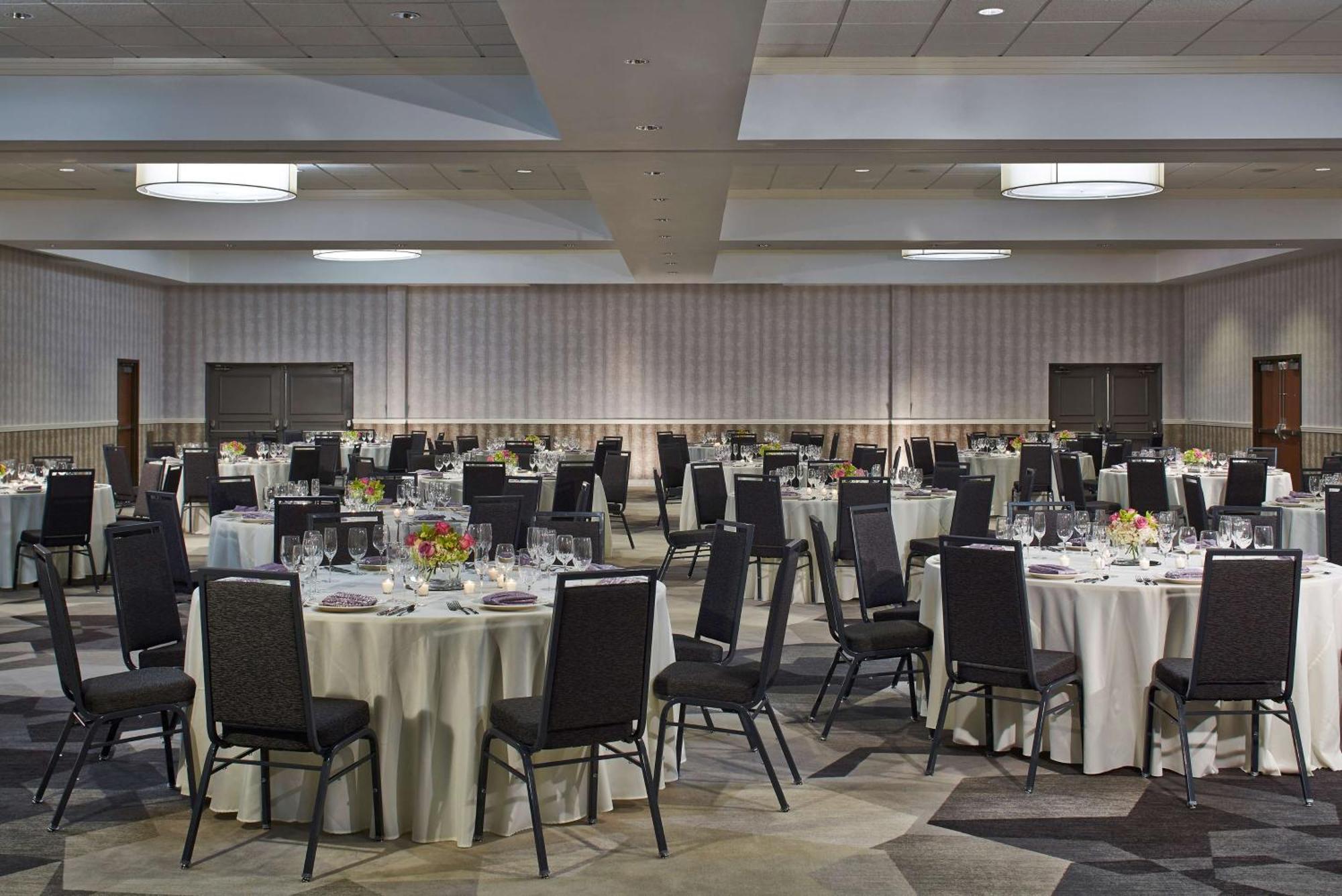 Hotel Doubletree By Hilton Atlanta Perimeter Dunwoody Exterior foto