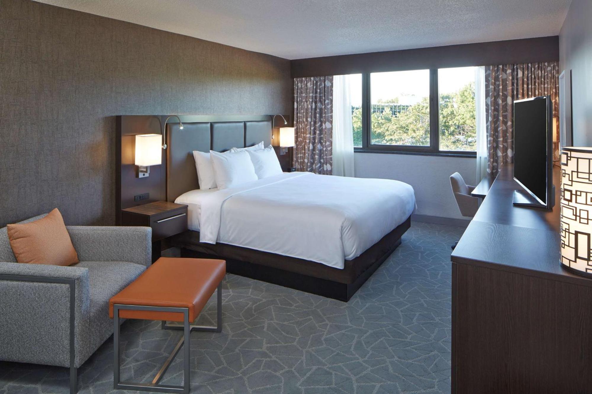 Hotel Doubletree By Hilton Atlanta Perimeter Dunwoody Exterior foto
